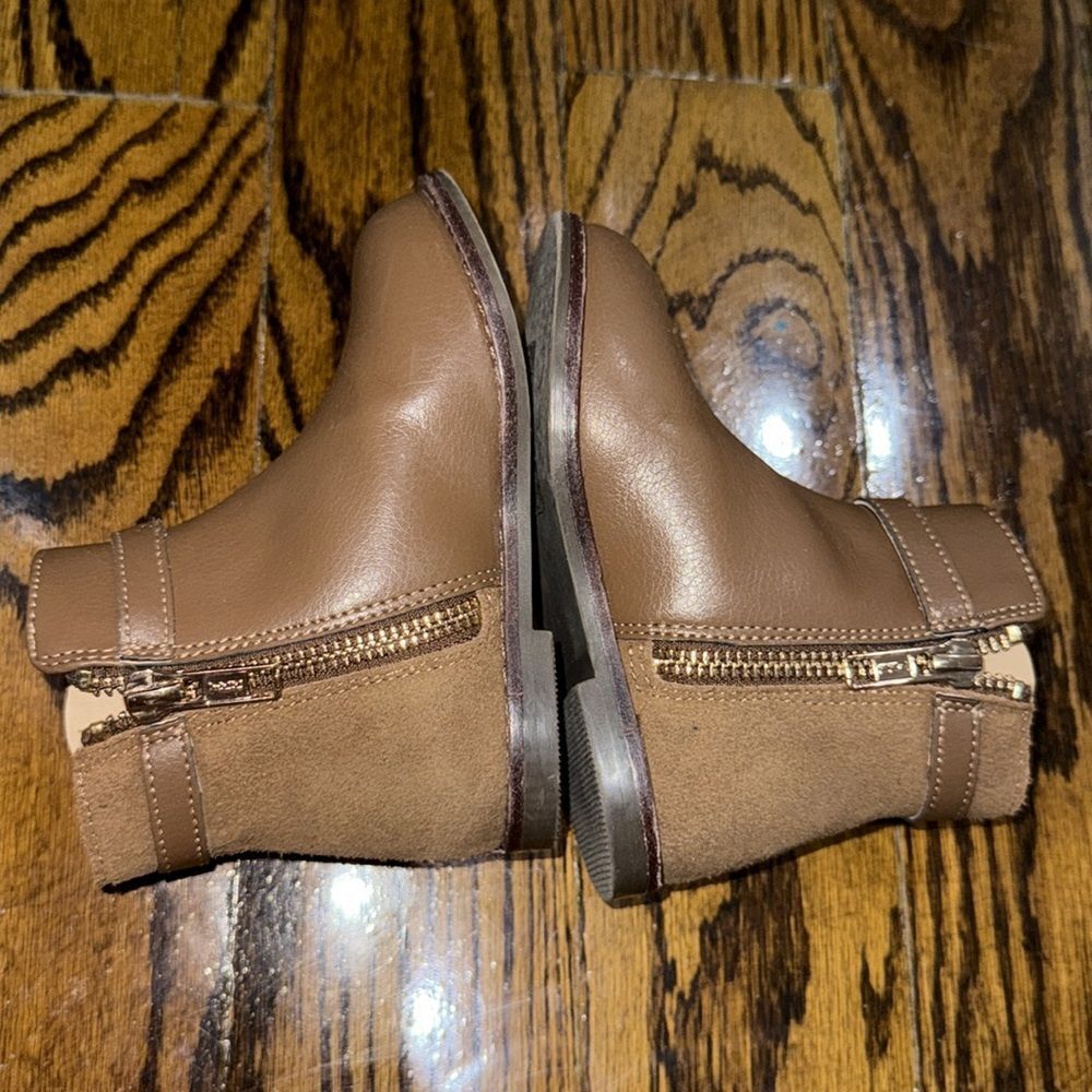 Janie and Jack Brown Leather Ankle Boots with Buckle Detail 7 - Picture 3 of 8